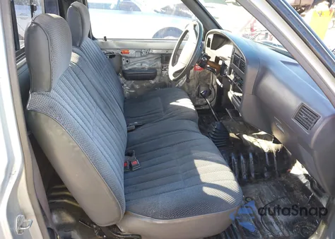 1991 Toyota Pickup 1/2 Ton Short Wheelbase z USA, uszkodzony, nr VIN JT4RN81A8M0071886